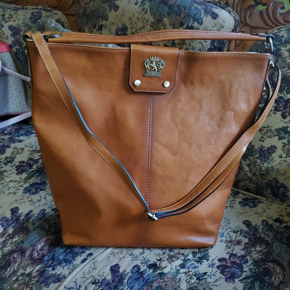 Women's handbag